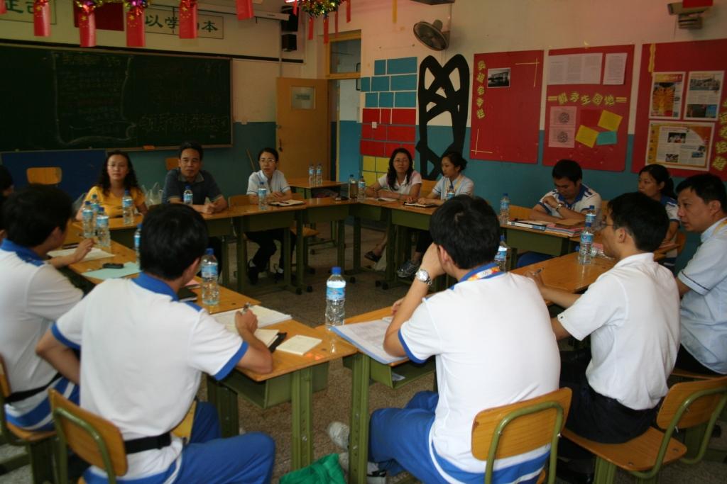 宸ヤ細鎱伴棶鍥笌椹誨湴鏈嶅姟鍥㈤槦搴ц皥