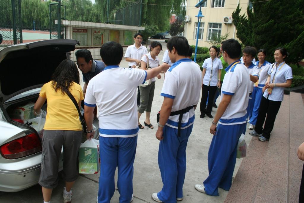 宸ヤ細棰嗗鍚戦┗鍦版湇鍔″洟闃熷彂鏀炬叞闂搧