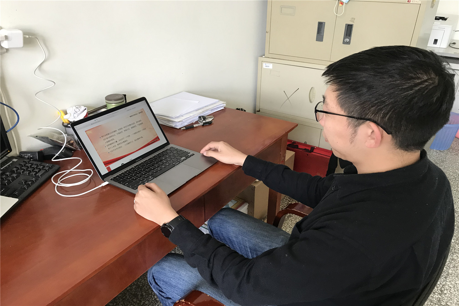 d1d6237543c74845b56dffbb3f40070b.jpg d1d6237543c74845b56dffbb3f40070b.jpg